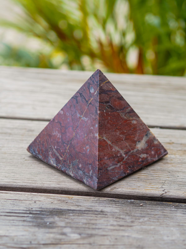 Grande Pyramide Jaspe rouge