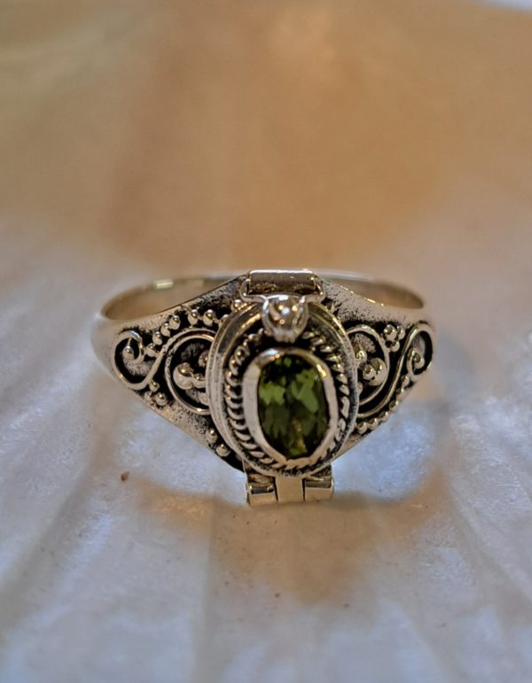 Bague péridot poison argent